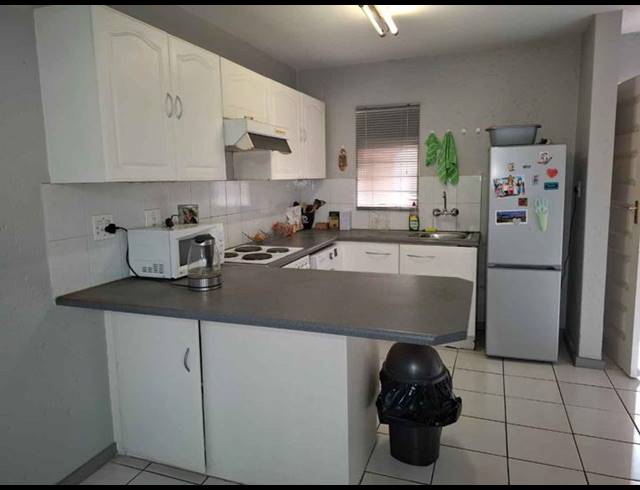 1 BEDROOM TOWNHOUSE FOR SALE IN BRACKENDOWNS